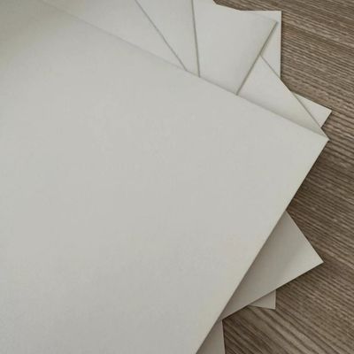 抗巻き象牙紙 210/230/250/270/300gsm FBB/GC1/C1S 化学パルプと標準
