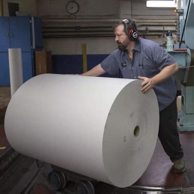 カスタムオーダー 70/75/80gm コピー紙 ジャンボロール 850mm リールサイズ 103±1 輝度