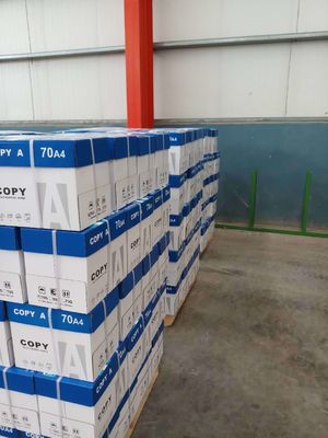 白いA4コピー紙 75gm 80gm 書きとコピーのための100%純木製パルスから作られています