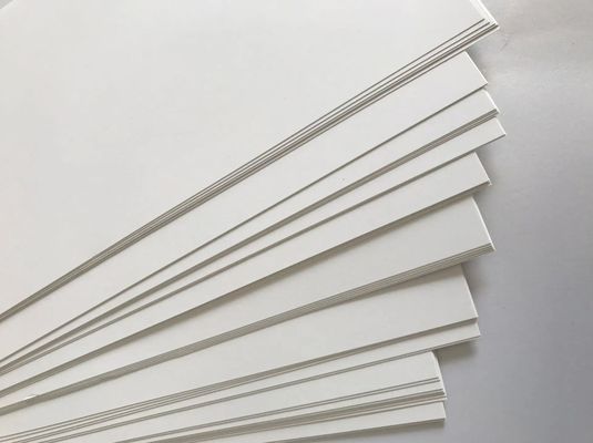 白 C1S FBB アイボリーボード GC1 210gm-400gm サンドウィッチ用片面塗装紙 耐久性