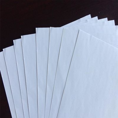 98%~110% 輝度 滑らかな印刷のための無毛のオフセット紙